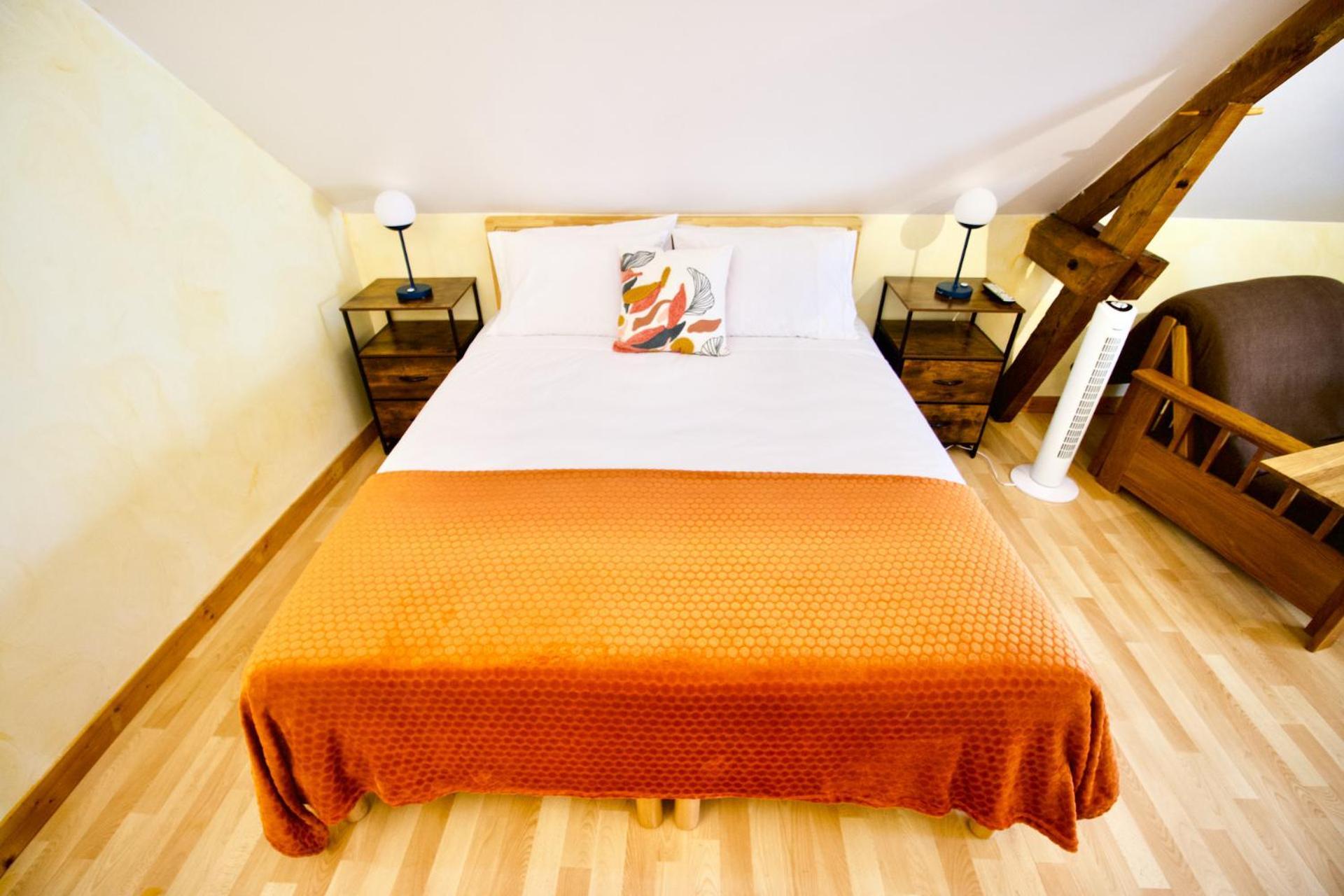 Bed and Breakfast O Trois Oliviers Louin Exterior foto