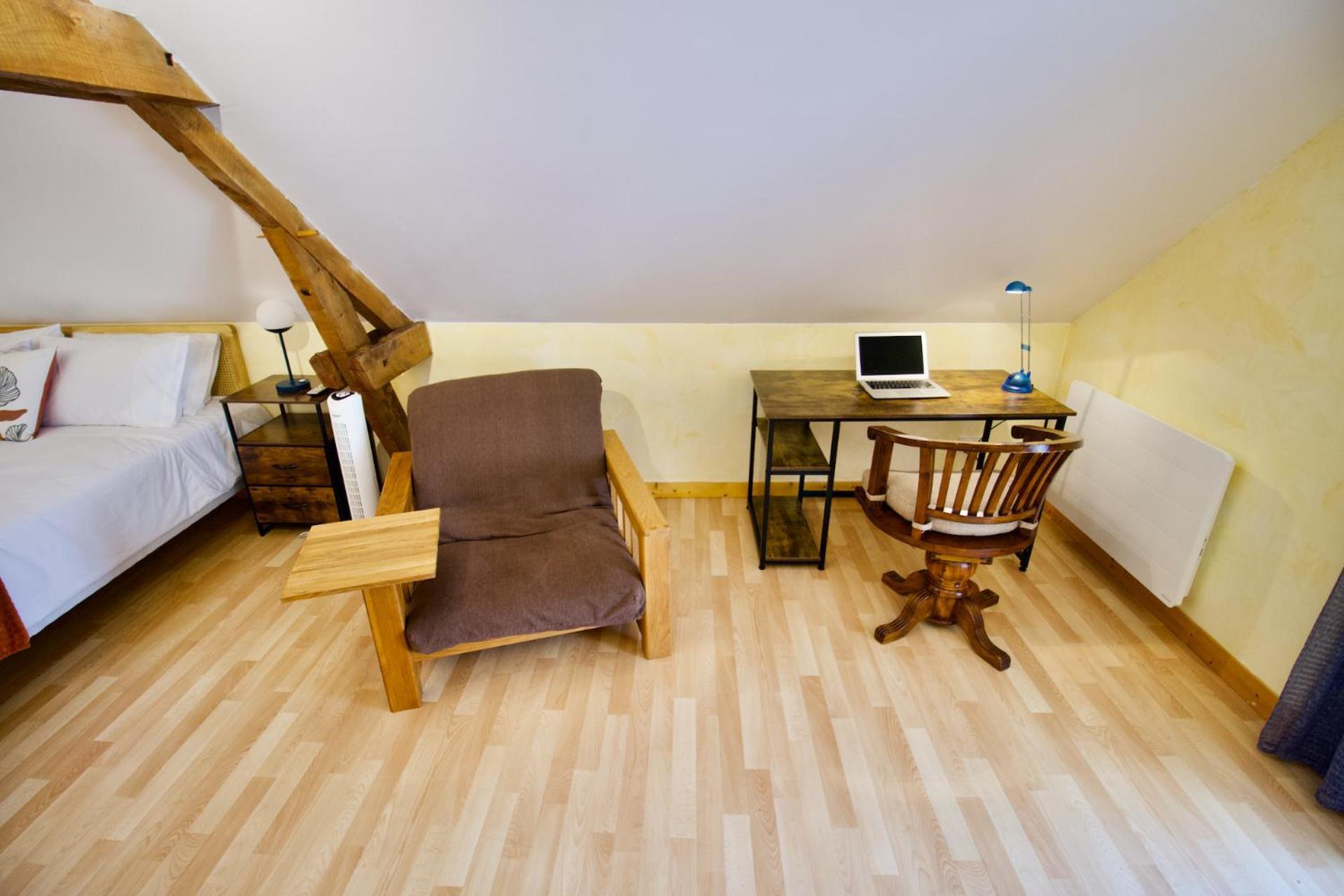 Bed and Breakfast O Trois Oliviers Louin Exterior foto